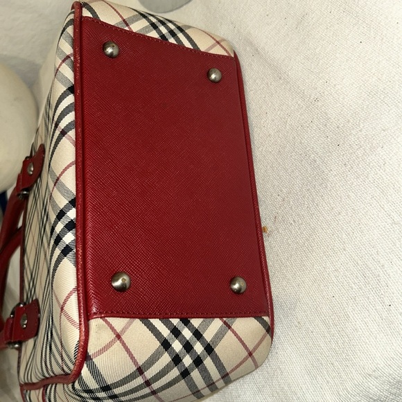 BURBERRY Nova Check Hand Bag red - Picture 7 of 13